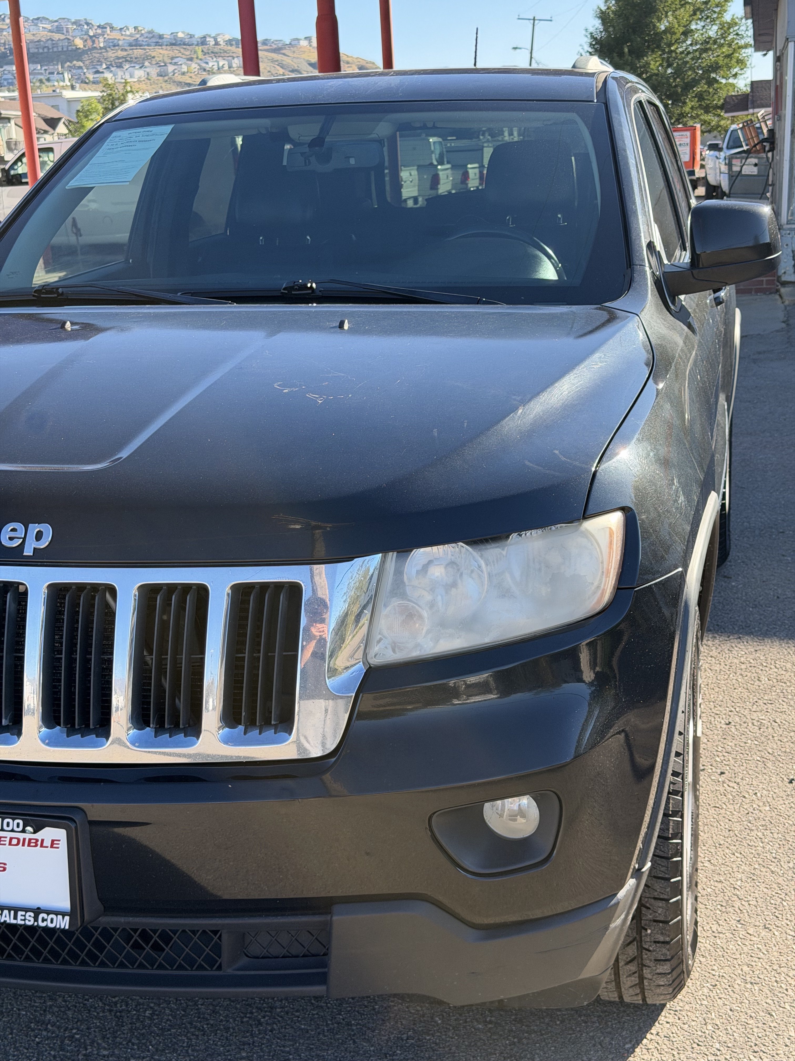 Used 2012 Jeep Grand Cherokee Laredo AWD/4WD image 11