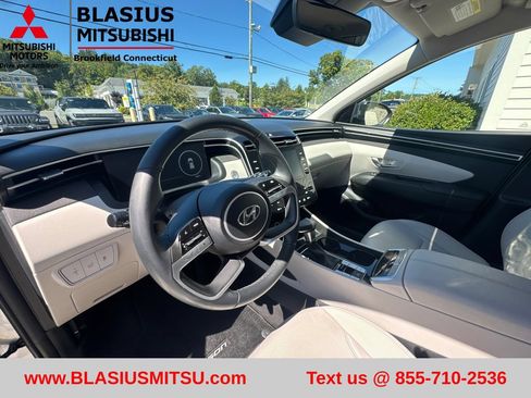 Used 2023 Hyundai Tucson SEL w/ Convenience Package AWD/4WD image 16