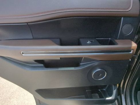 Used 2021 Ford Expedition King Ranch AWD/4WD image 30