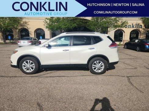 Used 2016 Nissan Rogue SL w/ SL Premium Package image 1