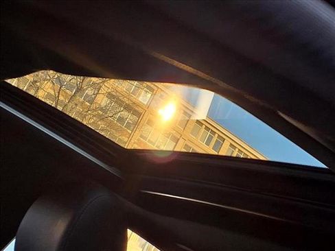 Used 2021 Mercedes-Benz C 300 4MATIC Sedan image 20