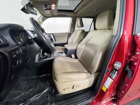 Used 2023 Toyota 4Runner Limited AWD/4WD image 21