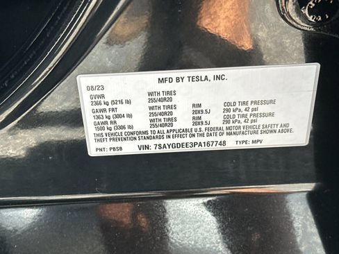 Used 2023 Tesla Model Y Long Range AWD/4WD image 27