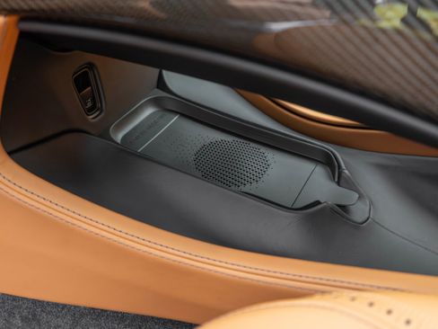 Used 2024 Aston Martin DBX 707 image 33