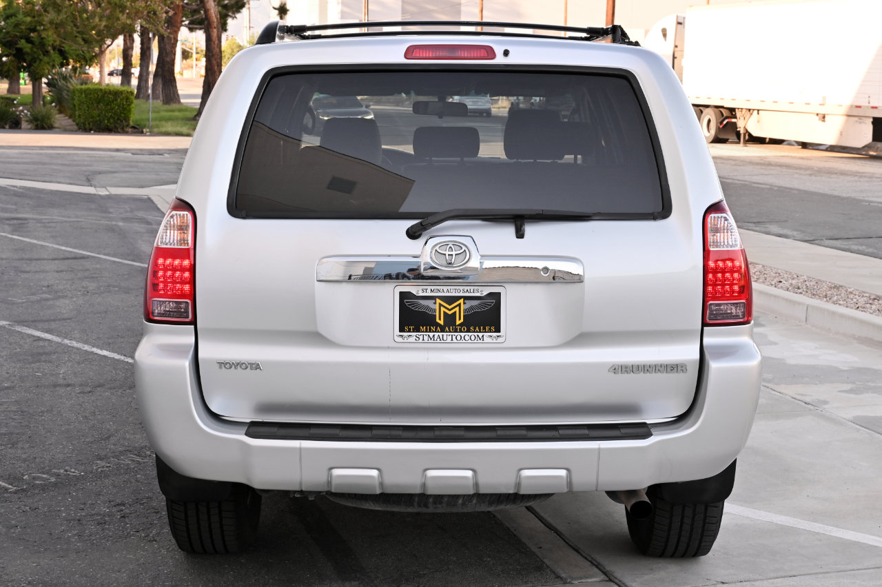 Used 2008 Toyota 4Runner SR5 RWD image 5