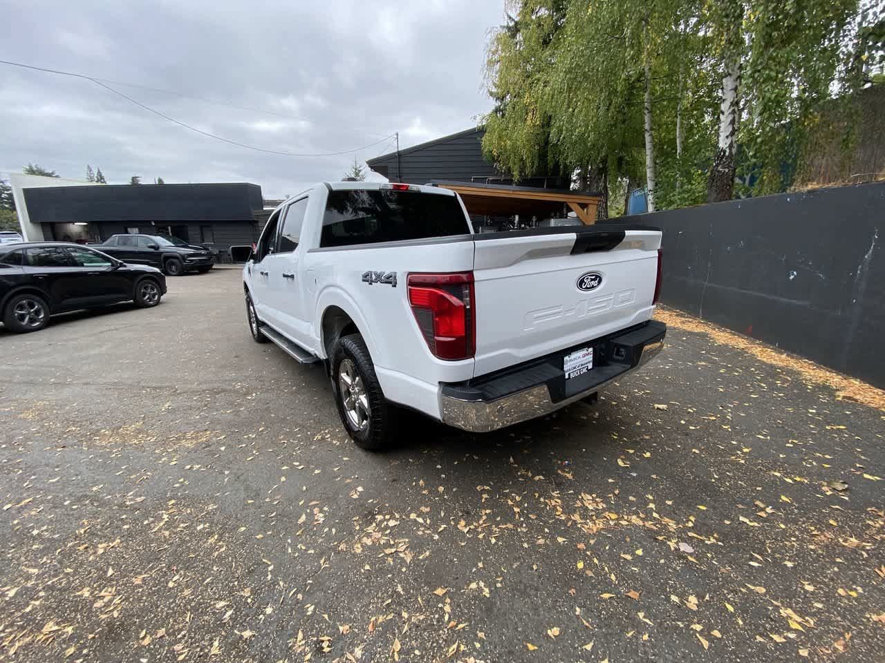 Used 2025 Ford F150 XLT w/ Equipment Group 301A Standard AWD/4WD image 4