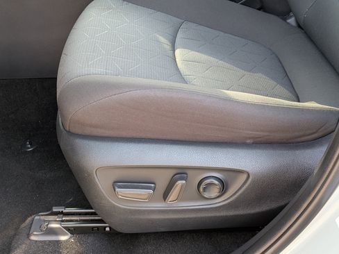 Certified 2022 Toyota RAV4 XLE AWD/4WD image 14