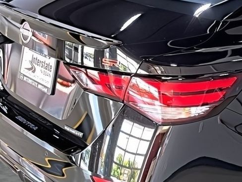 Used 2025 Nissan Sentra SR w/ Midnight Edition image 13