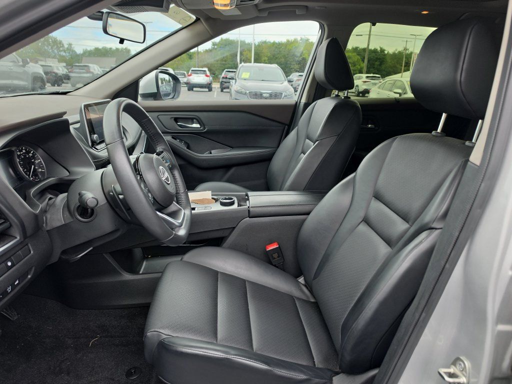 Used 2023 Nissan Rogue SV w/ SV Premium B Package AWD/4WD image 10