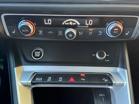 Used 2022 Audi Q3 2.0T Premium w/ Convenience Package image 32