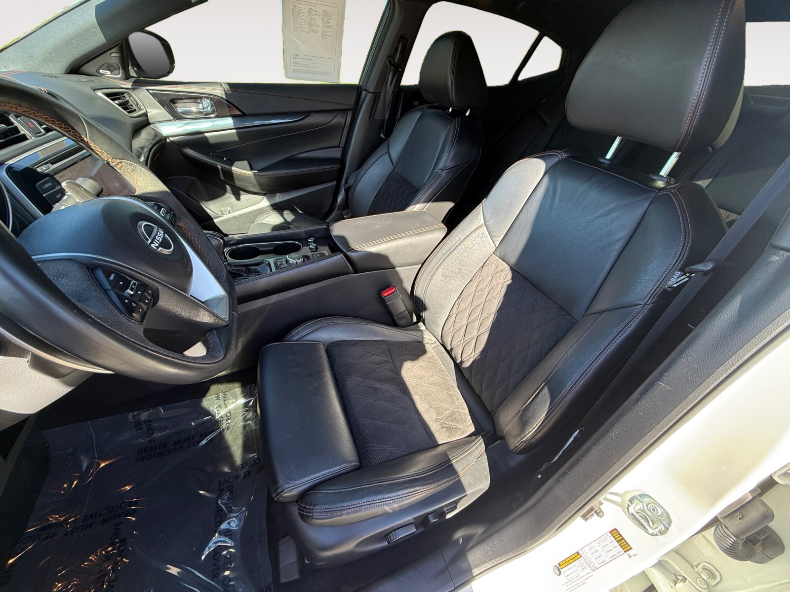 Used 2023 Nissan Maxima SR w/ Sport Mat Group FWD image 10