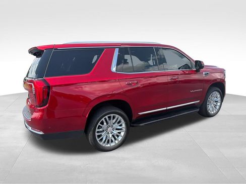 Used 2025 GMC Yukon Elevation AWD/4WD image 5