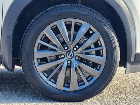 Used 2022 Nissan Pathfinder SL w/ SL Premium Package FWD image 10