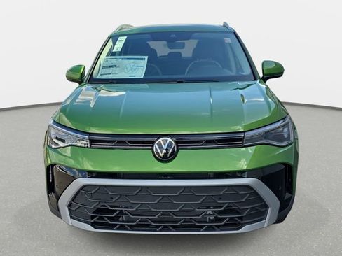 New 2026 Volkswagen Taos SE AWD/4WD image 2