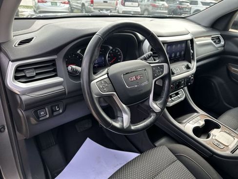 Used 2020 GMC Acadia SLE w/ Driver Convenience Package image 12