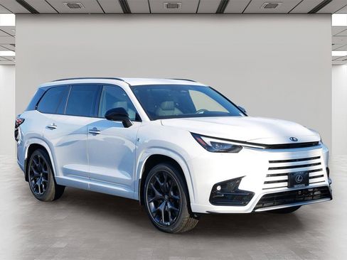 New 2026 Lexus TX 500h AWD image 1