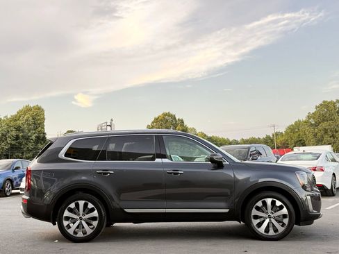 Used 2022 Kia Telluride S AWD/4WD image 8