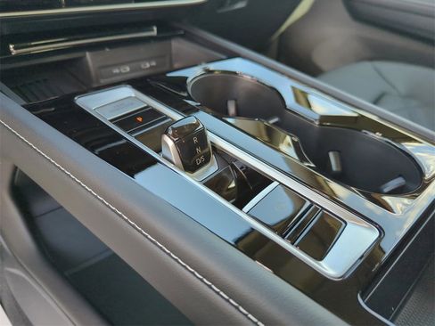 New 2026 Volkswagen Atlas SE image 30