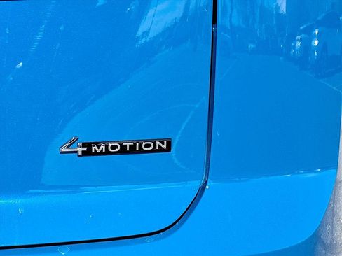 New 2026 Volkswagen Atlas Cross Sport SE image 9