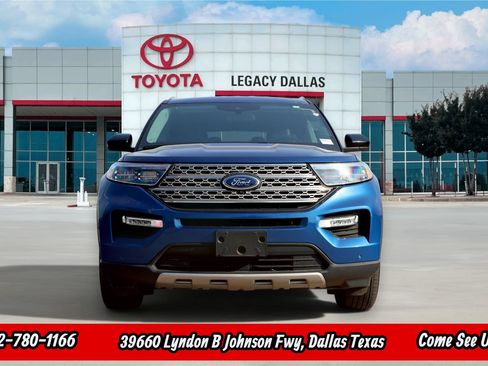 Used 2023 Ford Explorer Limited AWD/4WD image 5