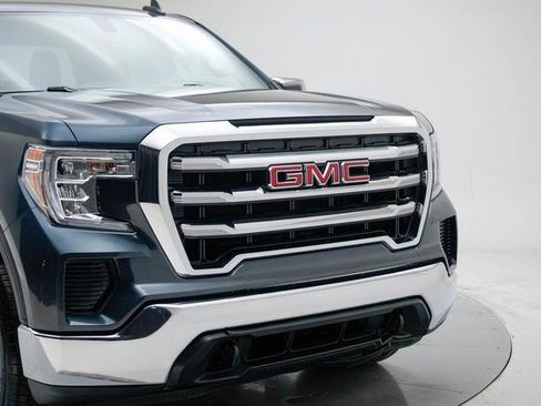 Used 2022 GMC Sierra 1500 SLE image 12