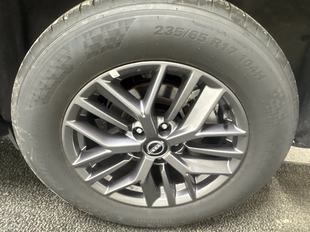 Used 2026 Nissan Rogue SV AWD/4WD image 7