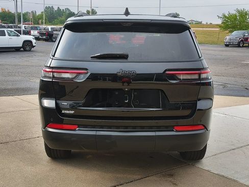 Used 2023 Jeep Grand Cherokee L Limited w/ Luxury Tech Group II AWD/4WD image 6
