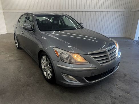 Used 2014 Hyundai Genesis 3.8 w/ Technology Package 03 image 5
