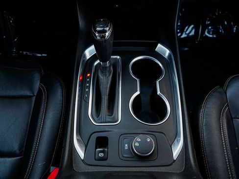 Used 2019 Chevrolet Traverse LT w/ LT Premium Package image 13