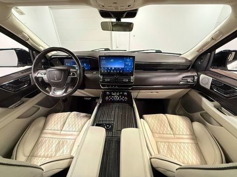 Used 2024 Lincoln Navigator Black Label AWD/4WD image 70