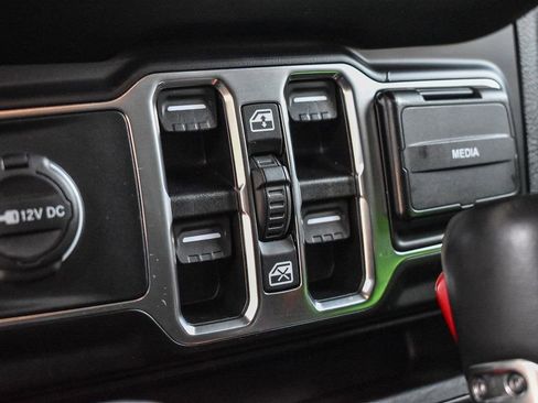 Used 2021 Jeep Wrangler Unlimited Sahara w/ Safety Group image 19