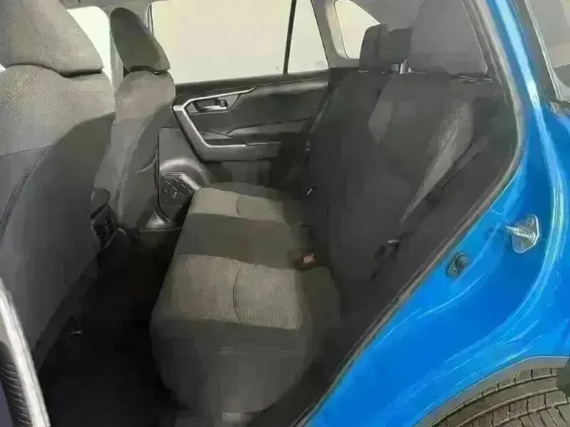 Used 2019 Toyota RAV4 XLE AWD/4WD image 35