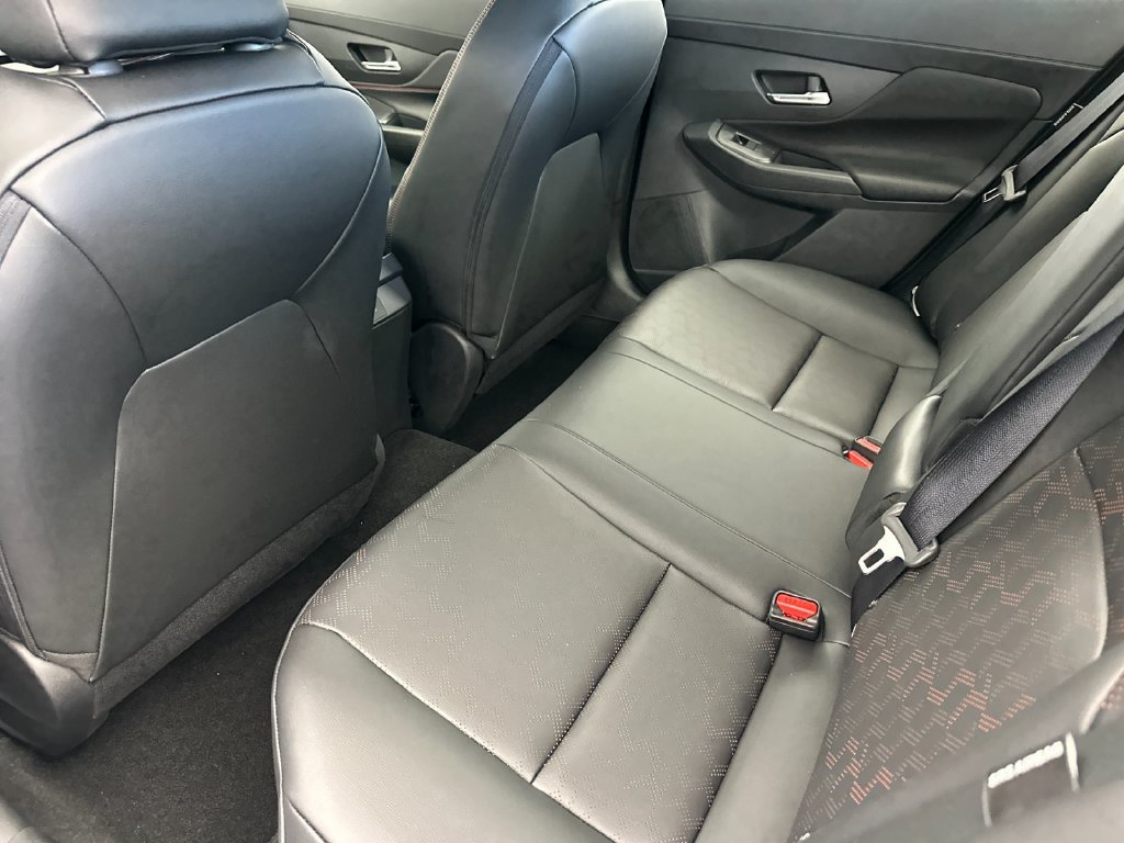 Used 2026 Nissan Sentra SR w/ SR Premium Package FWD image 11