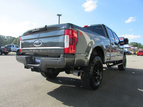 Used 2019 Ford F250 Lariat w/ Lariat Ultimate Package image 6