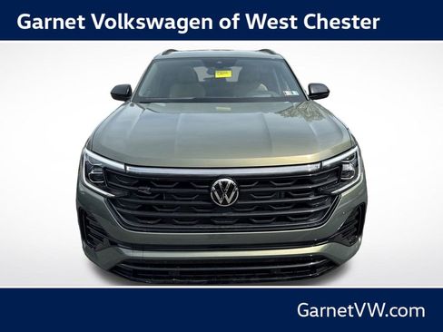 New 2026 Volkswagen Atlas Cross Sport SEL R-Line AWD/4WD image 8