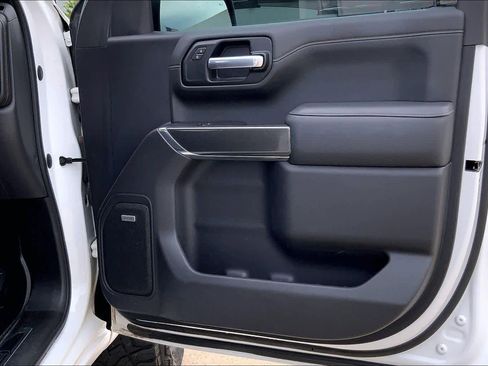 Used 2021 GMC Sierra 1500 AT4 w/ AT4 Value Package AWD/4WD image 23