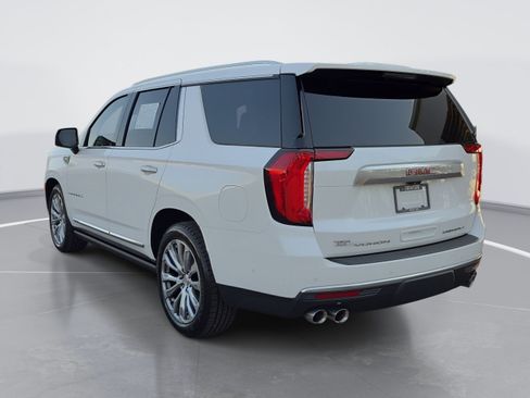 Used 2024 GMC Yukon Denali w/ Advanced Technology Package AWD/4WD image 5