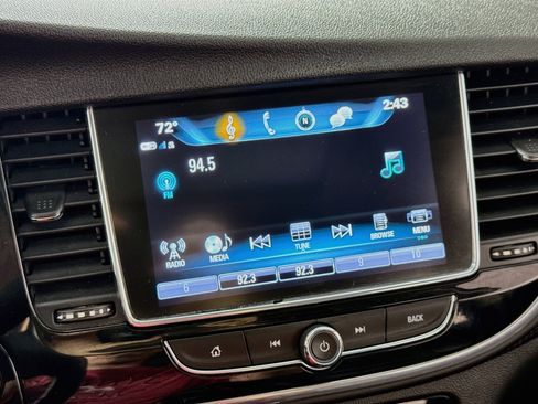 Used 2019 Buick Encore Essence w/ Experience Buick Package AWD/4WD image 17
