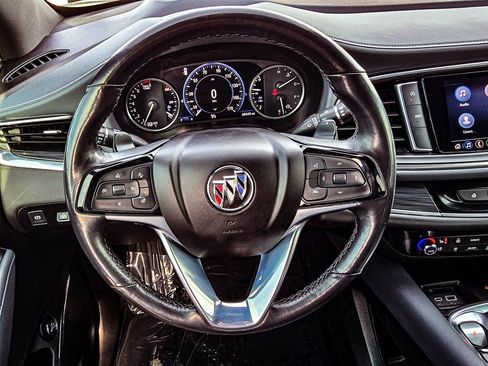 Used 2024 Buick Enclave Premium image 24