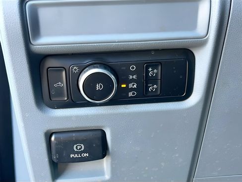 Used 2024 Ford F150 XLT AWD/4WD image 10