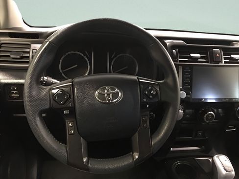 Certified 2021 Toyota 4Runner TRD Off-Road Premium w/ Moonroof Package AWD/4WD image 16