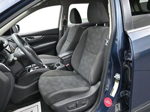 Used 2016 Nissan Rogue SV AWD/4WD image 11