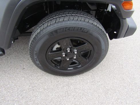 Used 2020 Jeep Wrangler Unlimited Sport S AWD/4WD image 13