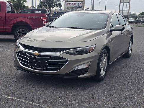 Used 2024 Chevrolet Malibu LT FWD image 11