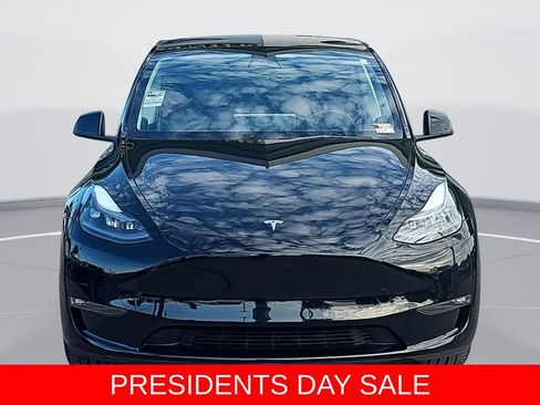 Used 2023 Tesla Model Y Long Range image 8