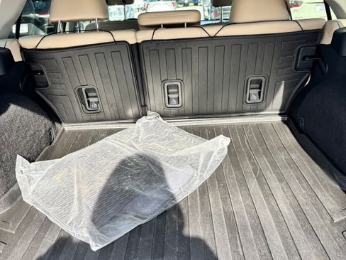 Used 2019 Subaru Outback 2.5i Limited image 10