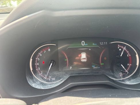 Used 2025 Toyota RAV4 XLE AWD/4WD image 15