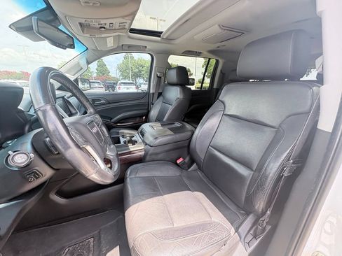 Used 2015 GMC Yukon XL SLT w/ Open Road Package AWD/4WD image 5