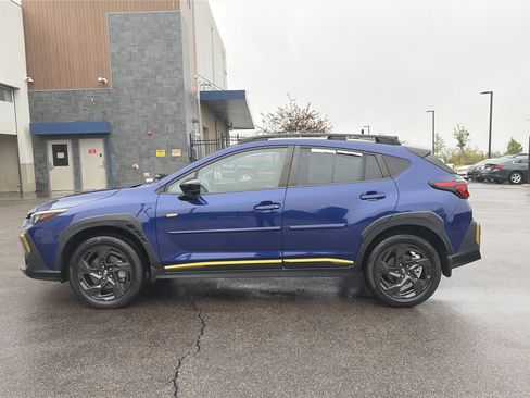Used 2024 Subaru Crosstrek 2.5i Sport w/ Crosstrek Mirror Package AWD/4WD image 8
