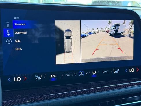 New 2026 Chevrolet Traverse Z71 w/ Driver Confidence Package AWD/4WD image 12